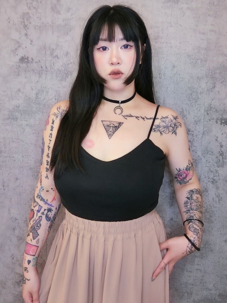 性感修身立體剪裁細肩帶小可愛*帶胸墊