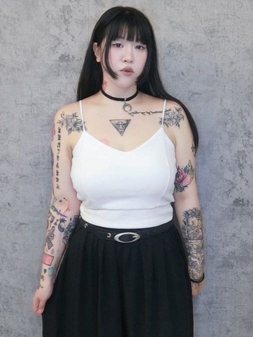 性感修身立體剪裁細肩帶小可愛*帶胸墊