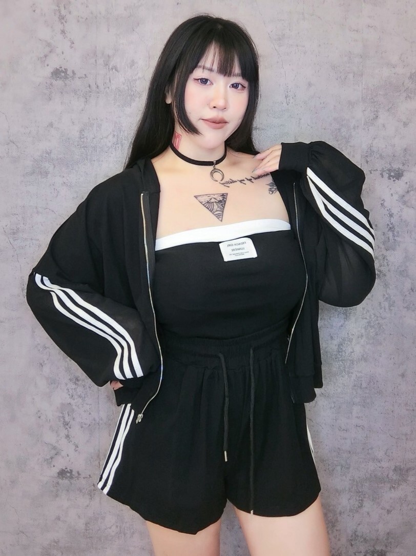 平口短褲外套邊條休閒三件套