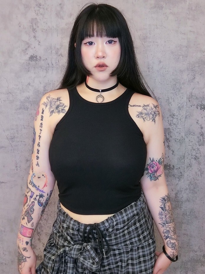 坑條削肩背心*帶杯墊