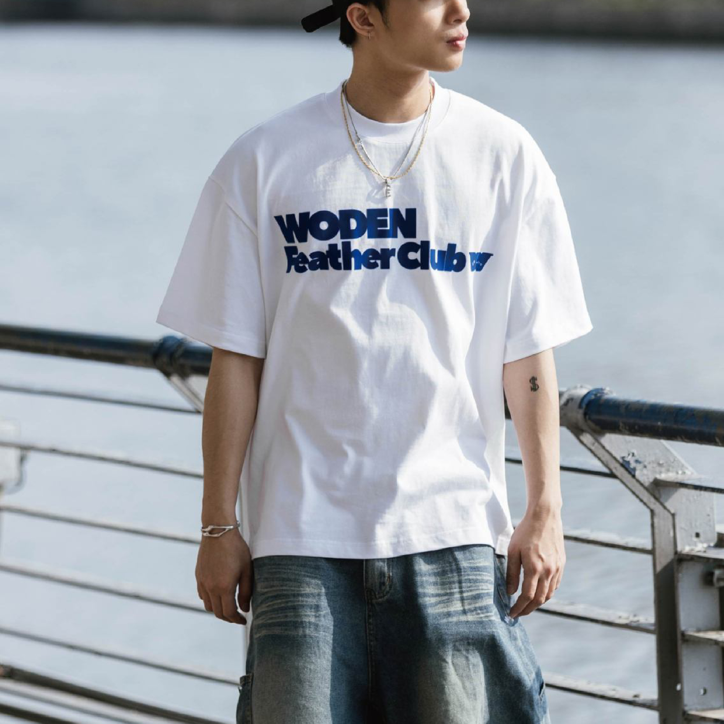 WODEN® Featherclub Flock Tee 植絨字體短Tee
