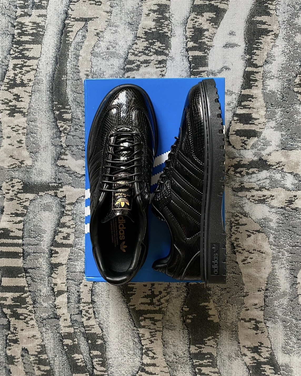 <帥爛>Adidas Originals Samba WNTR "Black" 蛇紋 皮革 皮鞋 黑色