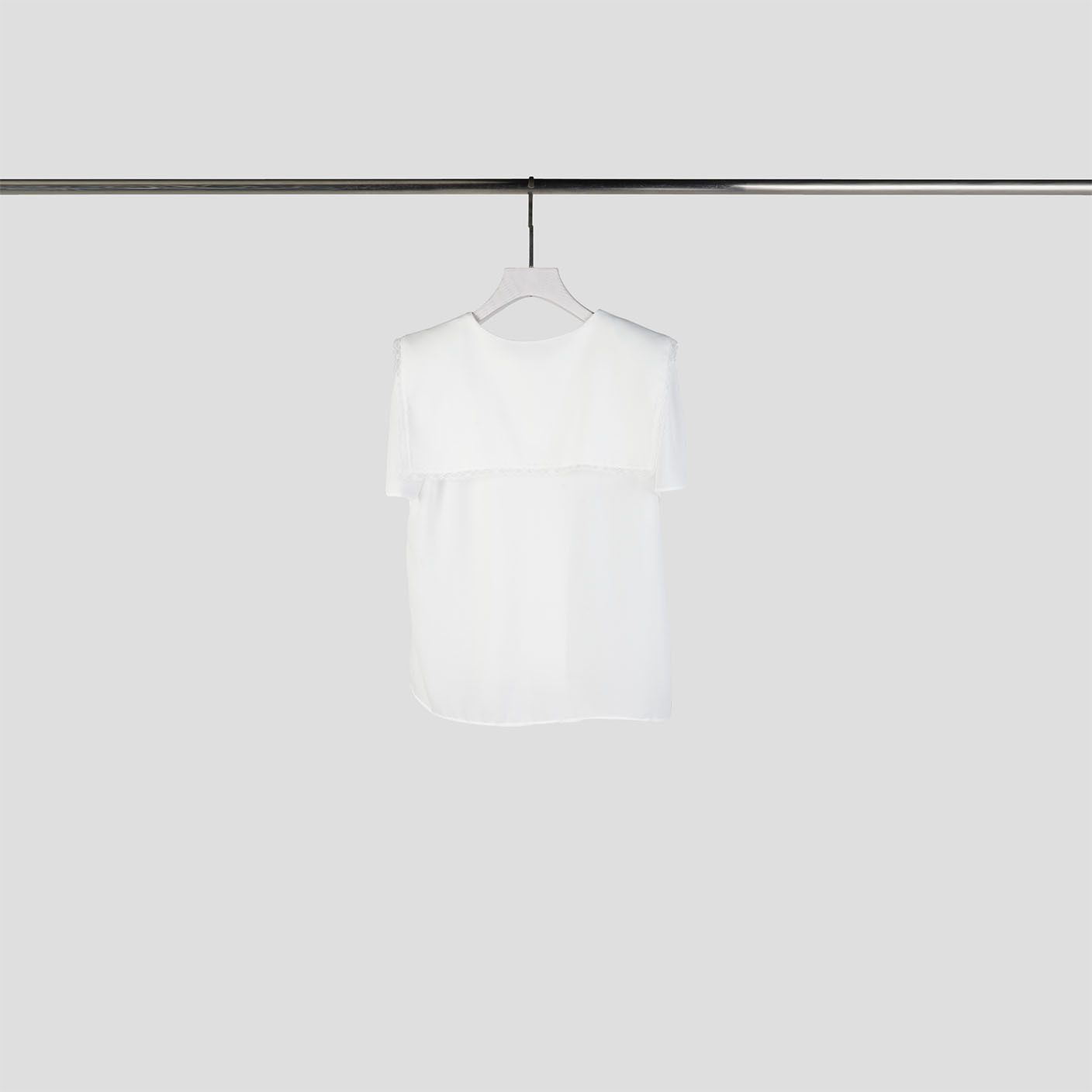 質感蕾絲水手領雪粉衫 | 百搭白