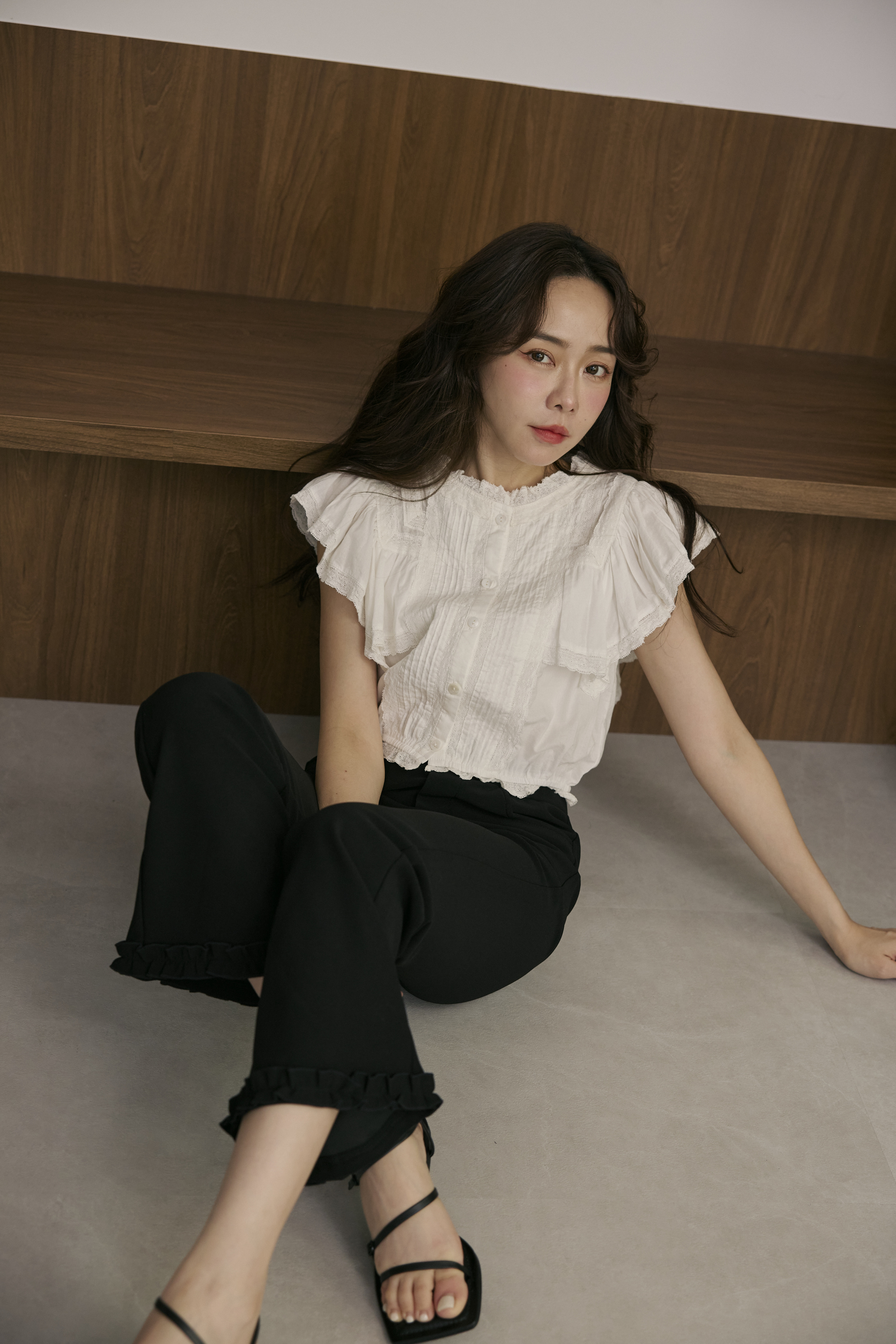 重工雷絲花邊上衣