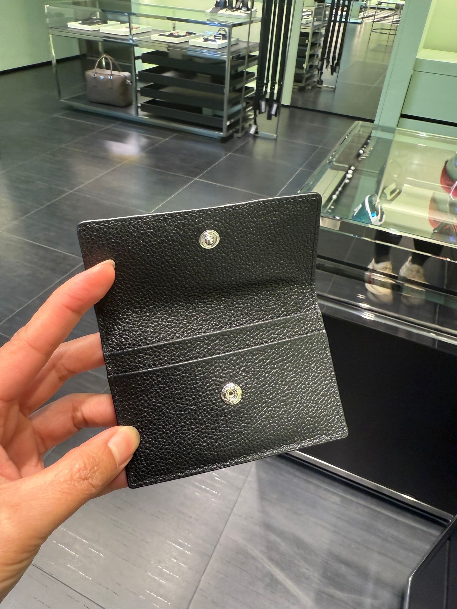 Prada bi-fold Cardholder Black 2MF028
