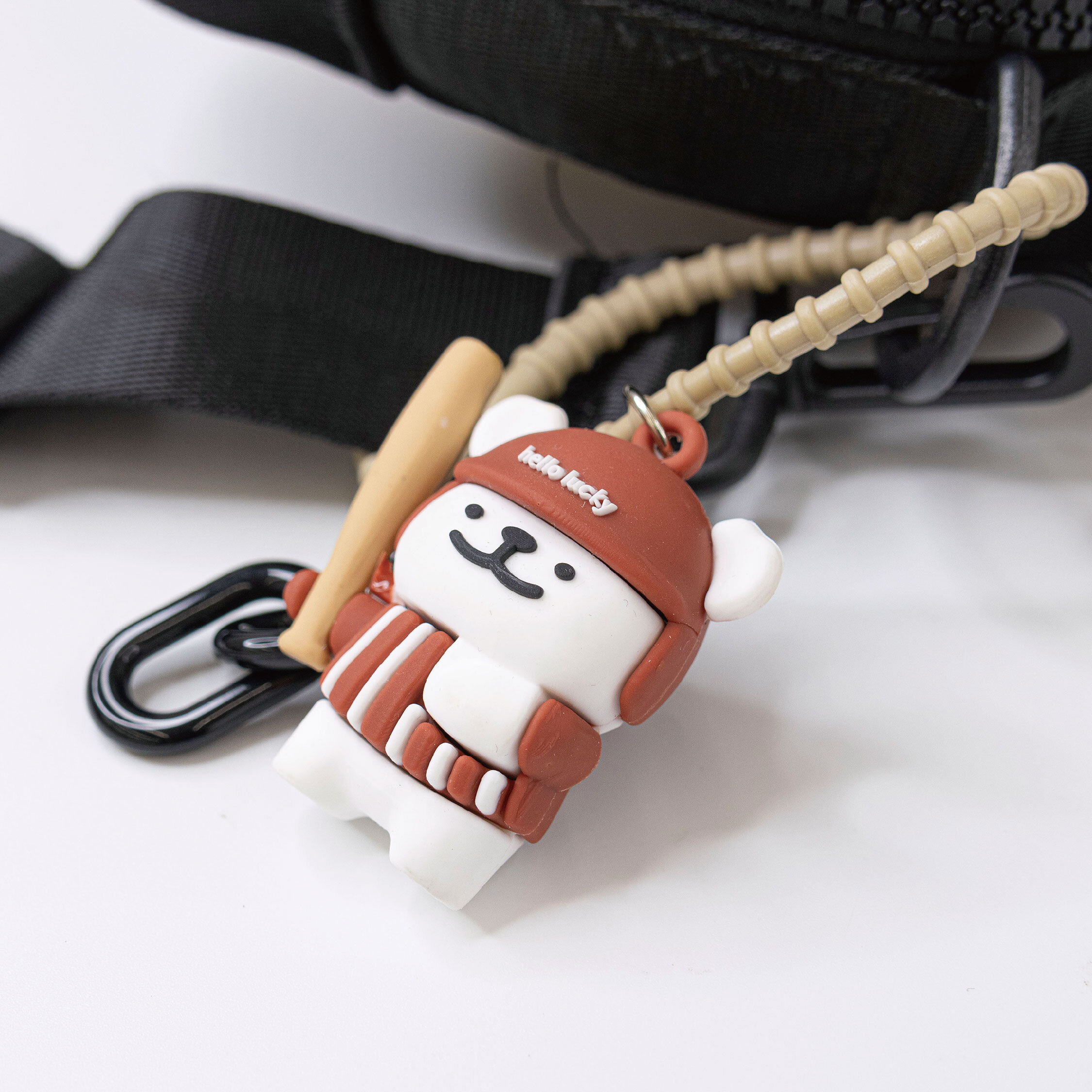 【JA2198】炭可可方斜背包(附帶棒球小狗吊飾)