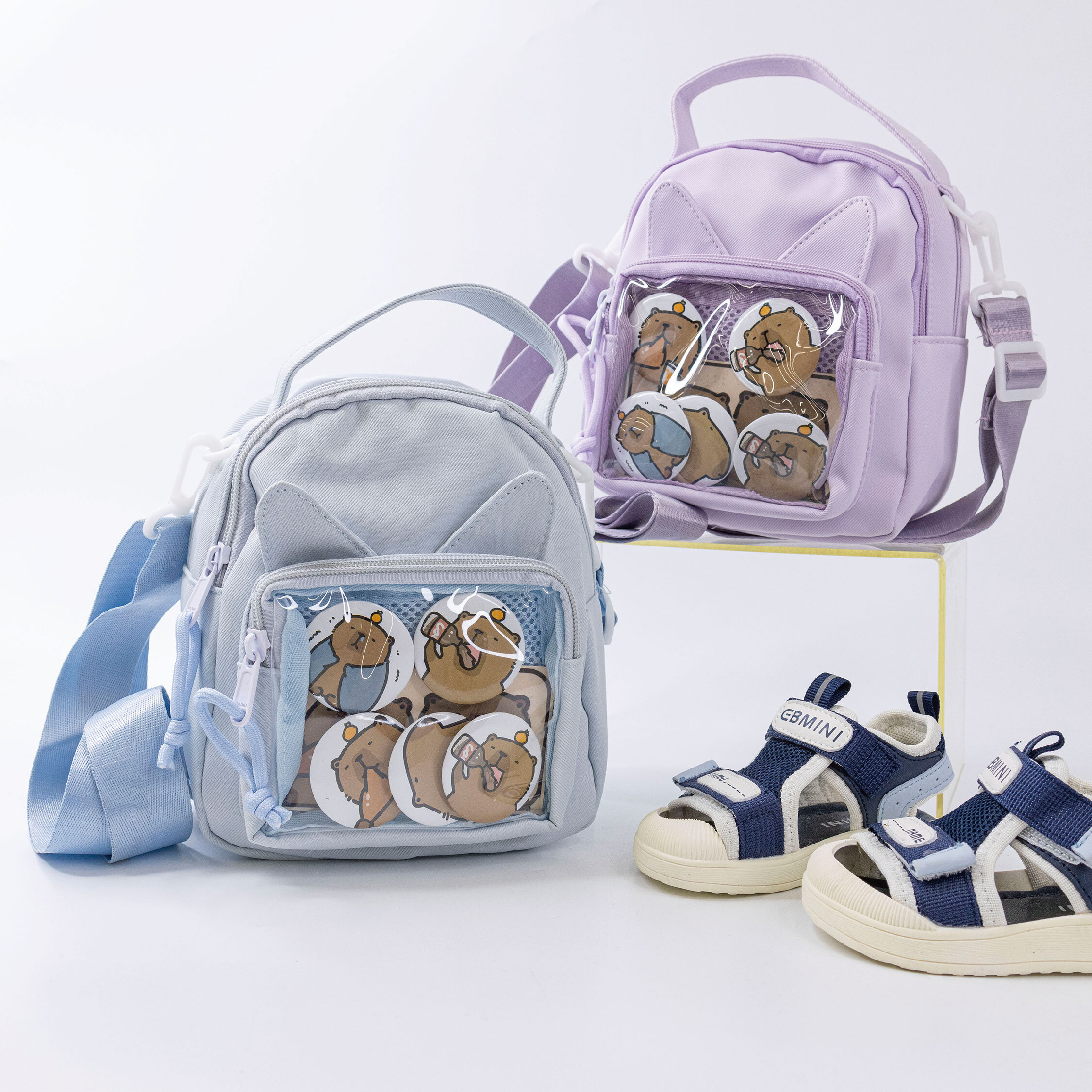 【JA2207】立體耳朵斜背包/痛包(附帶水豚徽章)＊二色