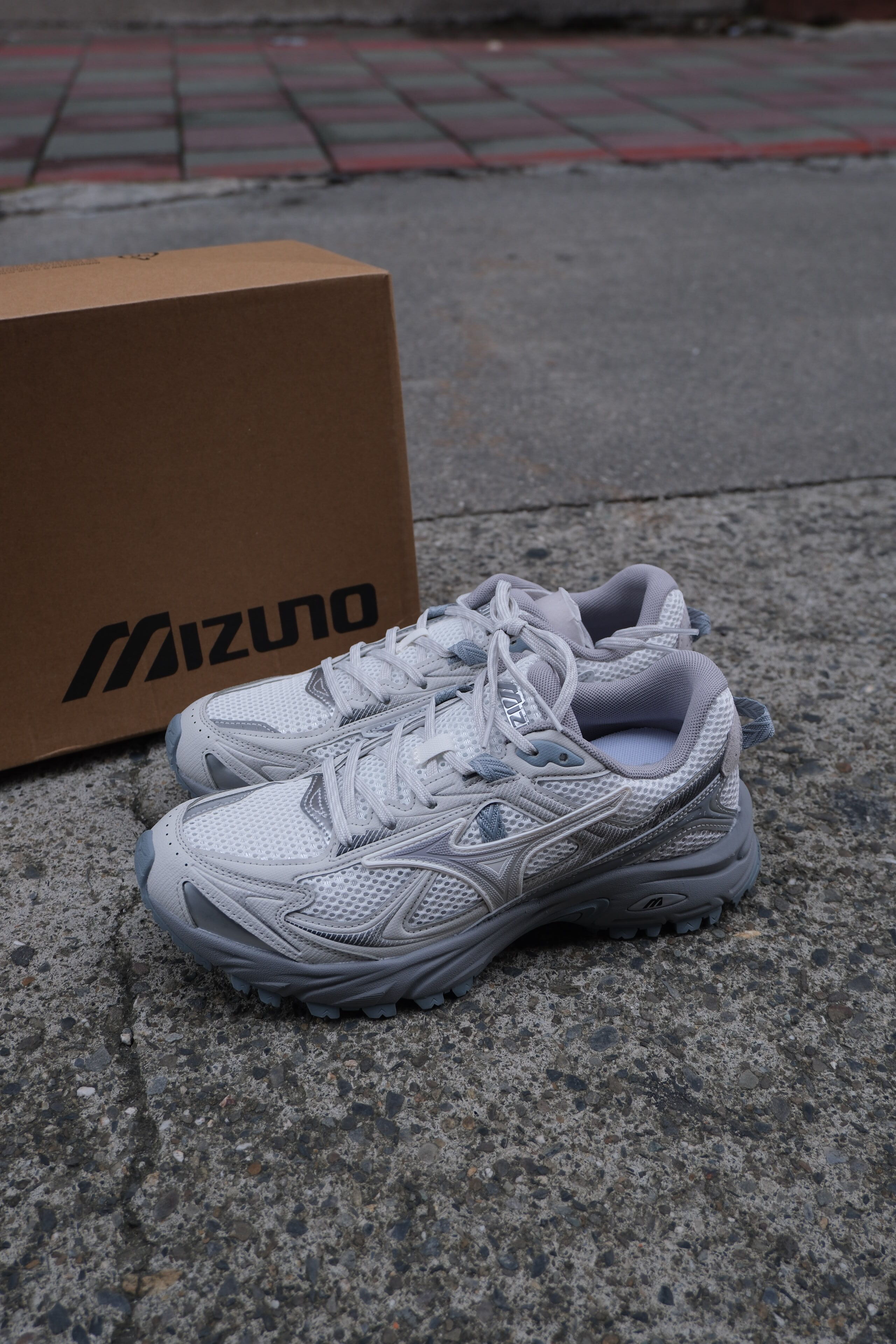 Mizuno Fiyi TL V2 Grey 灰白機能 D1GH251902 美津濃