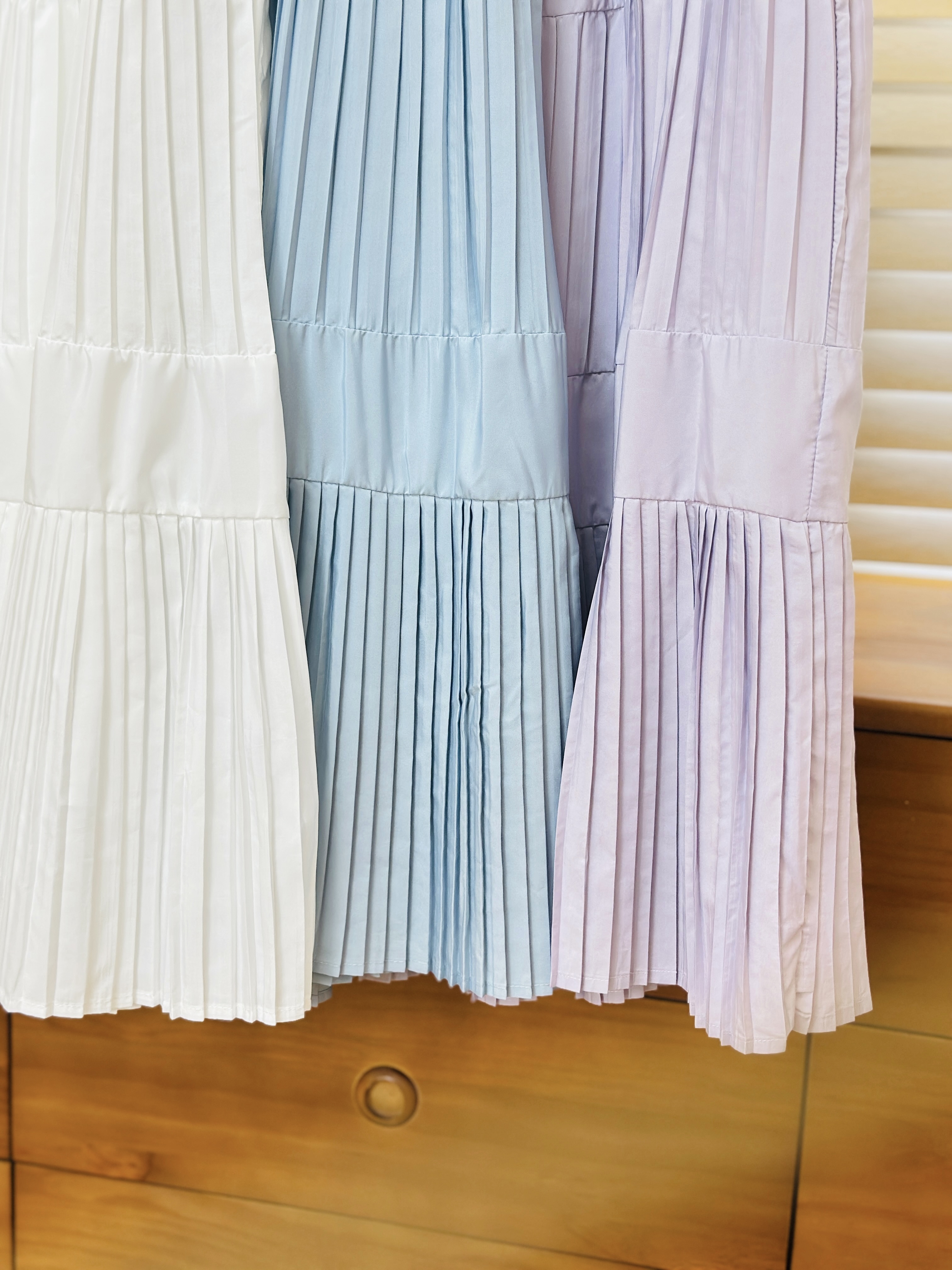 三色 / 亮感百摺傘襬長裙 / Glowy Pleated Flare Maxi Skirt