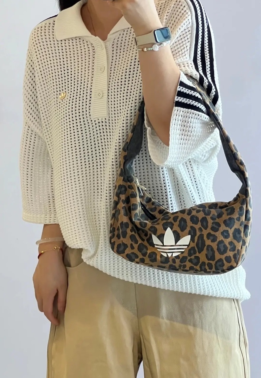 ADIDAS ORIGINALS LEOPARD 餃子包 單肩包 腋下包 豹紋 卡其黑 斑點 帆布 三葉草 JX3198 / 預購