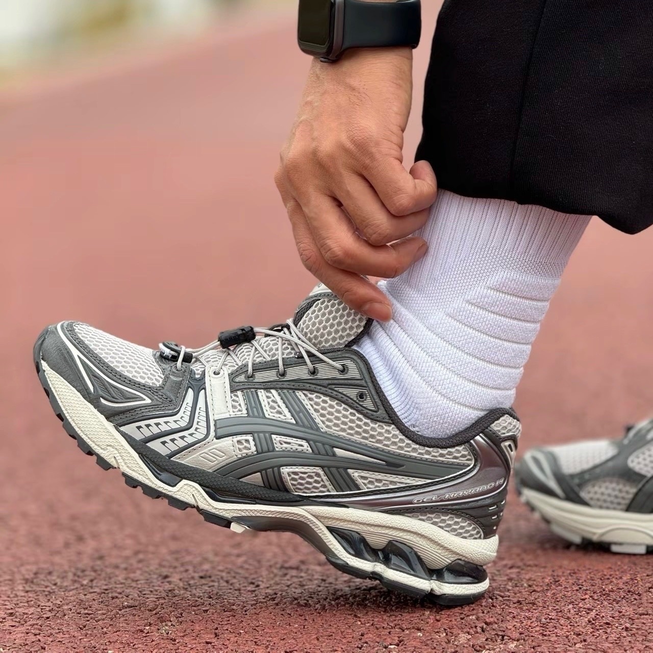 Asics 亞瑟士 Unlimited Gel-Kayano 14 Smoke Grey 免綁鞋帶 高級灰色 黏土灰 1203A549-022