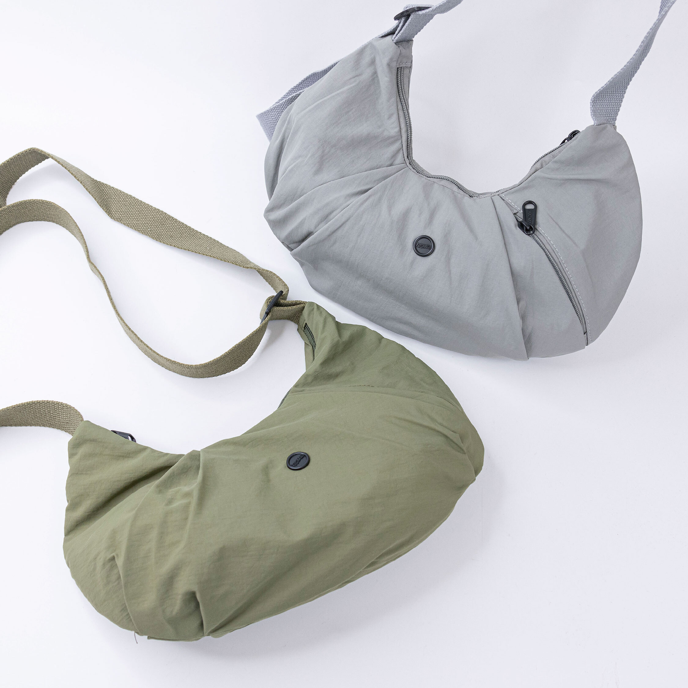 【JA2221】休閒餃子斜背包＊二色