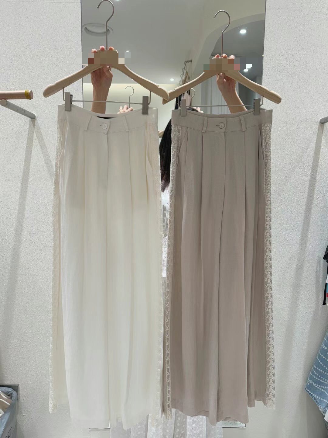 雙側蕾絲棉麻寬長褲