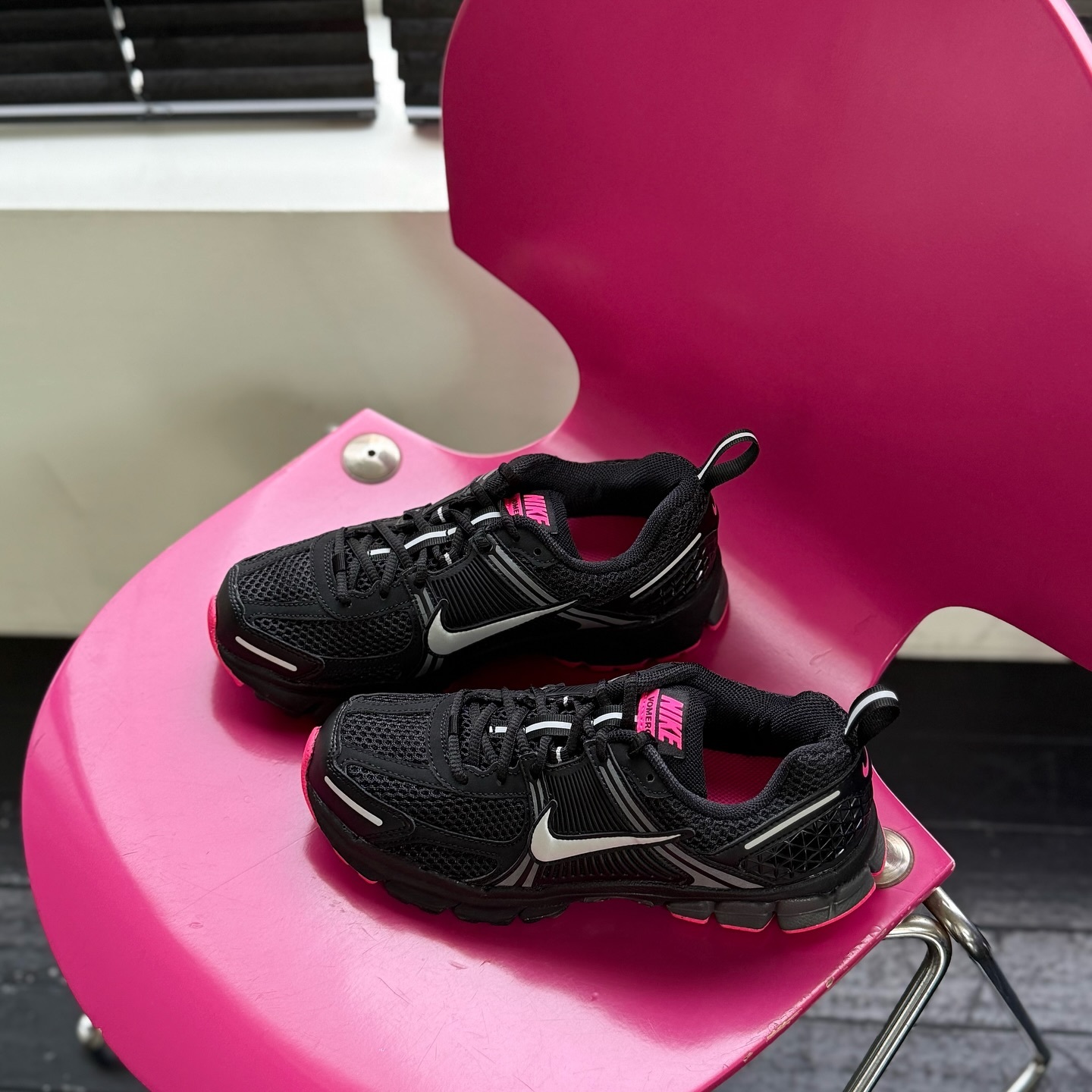 Nike Zoom Vomero 5 GS 櫻桃黑紅銀 黑銀 桃紅 復古鞋 HF6998-005