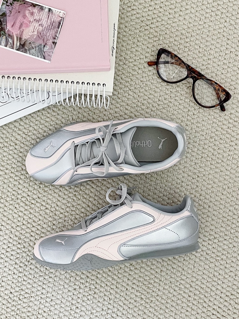 PUMA BELLA V2 LEATHER 櫻花粉銀 淡粉 灰銀 復古 德訓鞋 薄底鞋 男女鞋 404043-03 / 預購