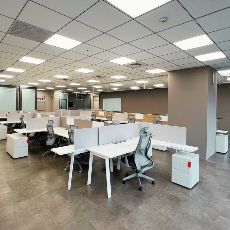企業辦公家具與完整工作站配置