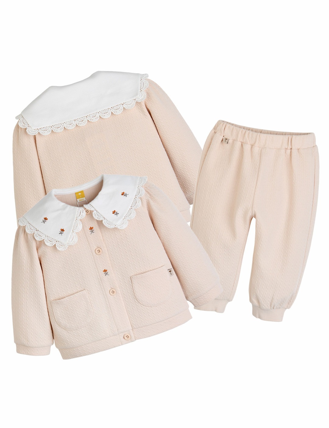 Moimoln☘︎25秋 浪漫小花杏色套裝