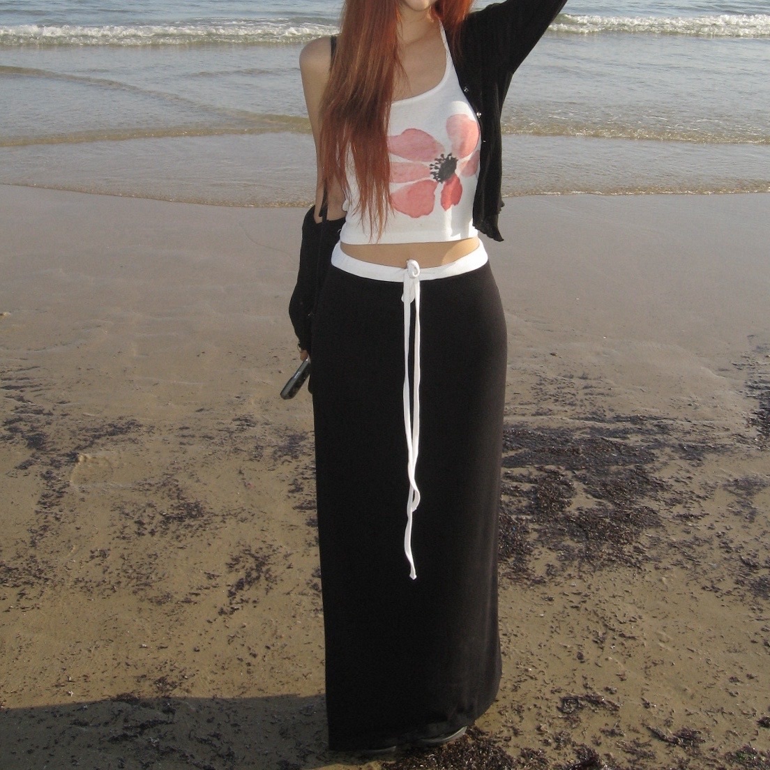 【優惠現貨】韓國花朵印花掛頸吊帶（2色）