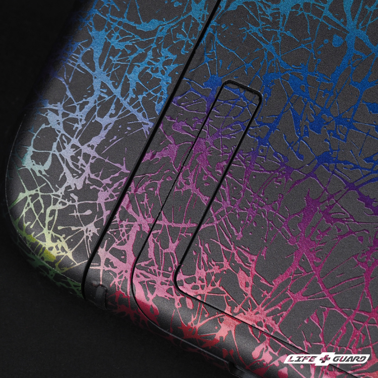 LIFE+GUARD Nintendo Switch 2 貼膜細節圖，LIFE+GUARD 風格設計潑墨彩黑