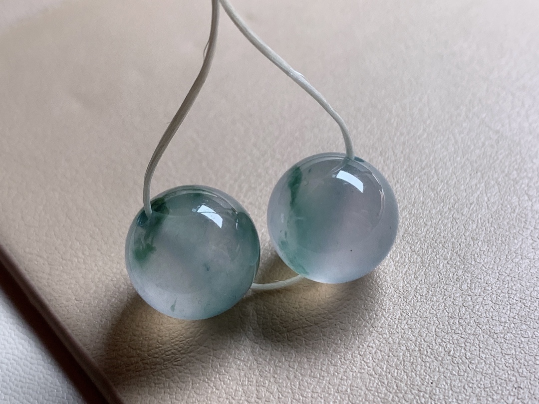 翡翠玻璃種飄彩珠子一對 (13.8mm直徑),天然翡翠A玉, 緬甸玉, Jade, Jadeite