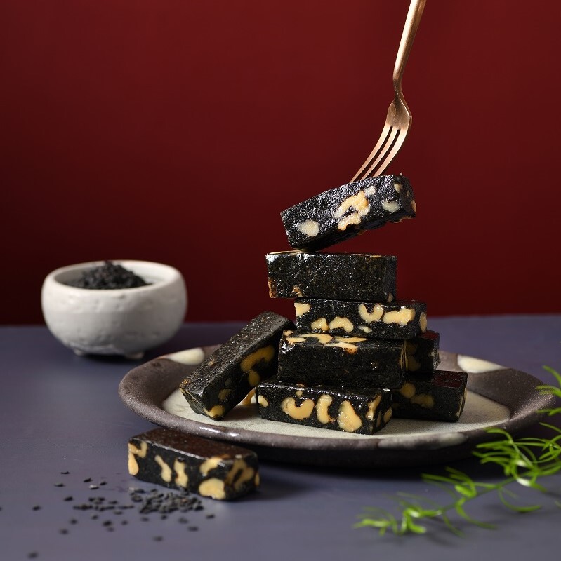 |中秋禮盒|菓珍樂心 [A08-芝麻]- 堅果塔5入+芝麻核桃糕(200g)