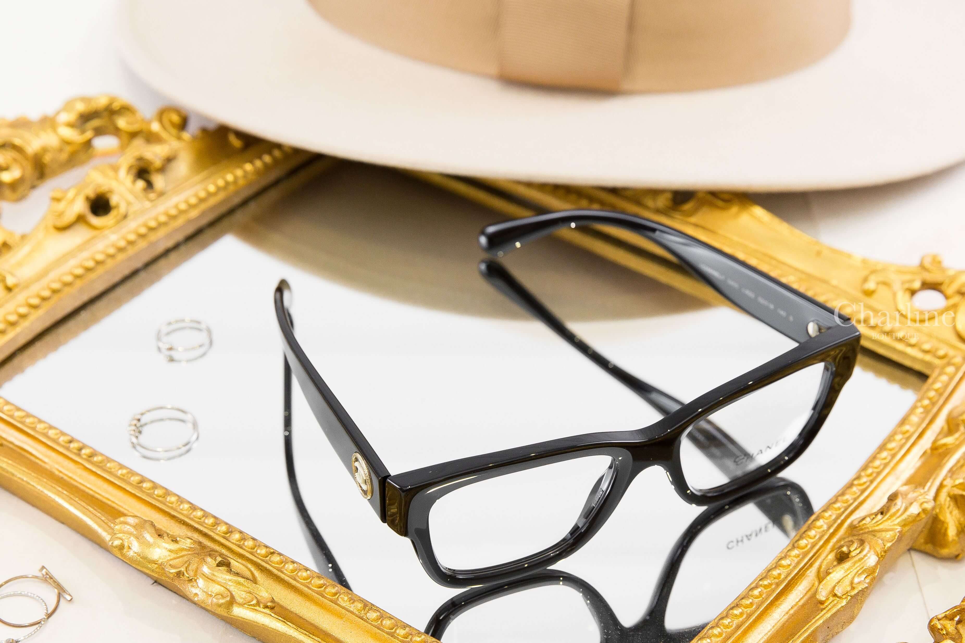 Chanel Rectangle Eyeglasses 黑色方框側邊圓形金色線條滾邊白CC平光眼鏡-Charline Boutique 精品代購