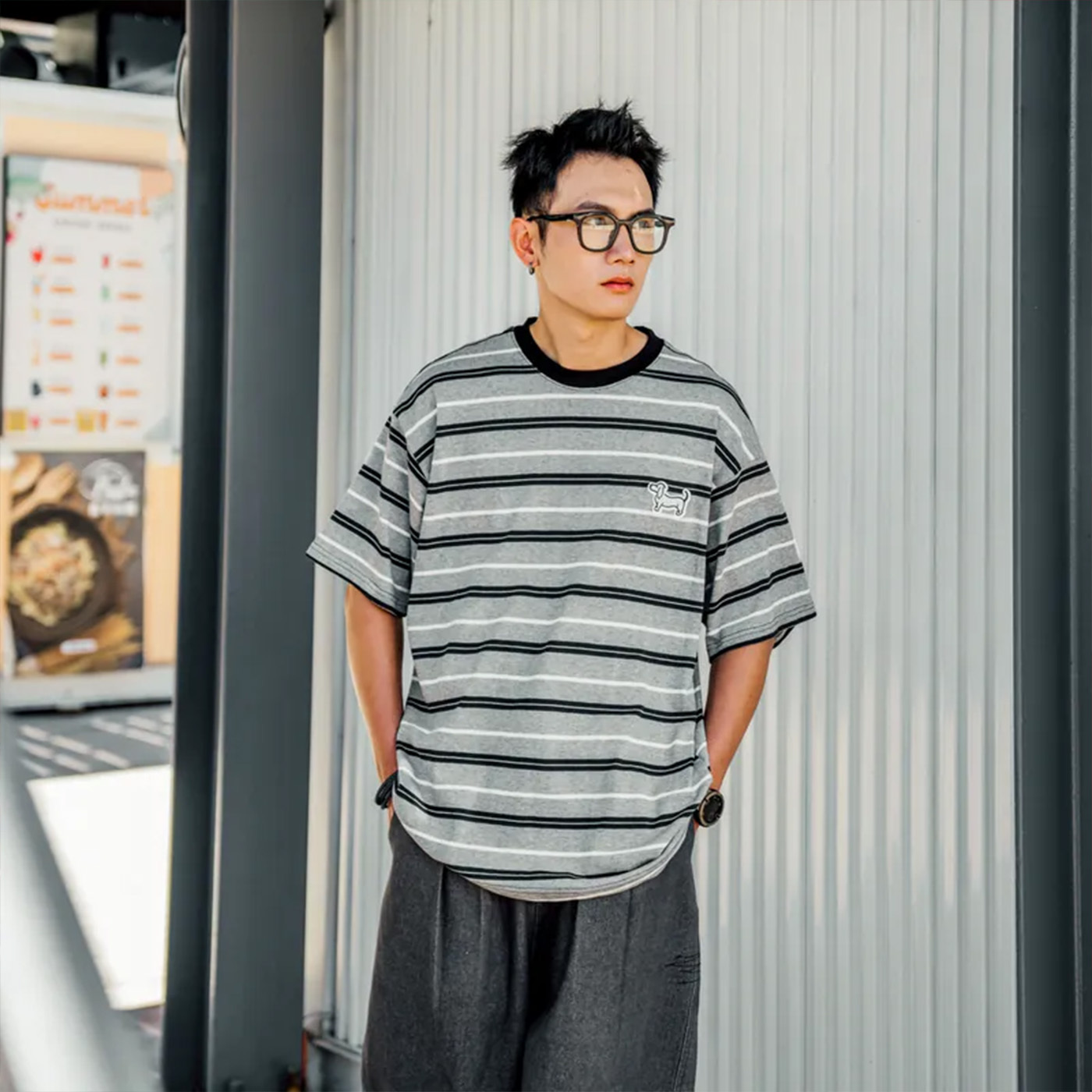 SBG 臘腸狗貼布條紋短T【T81】