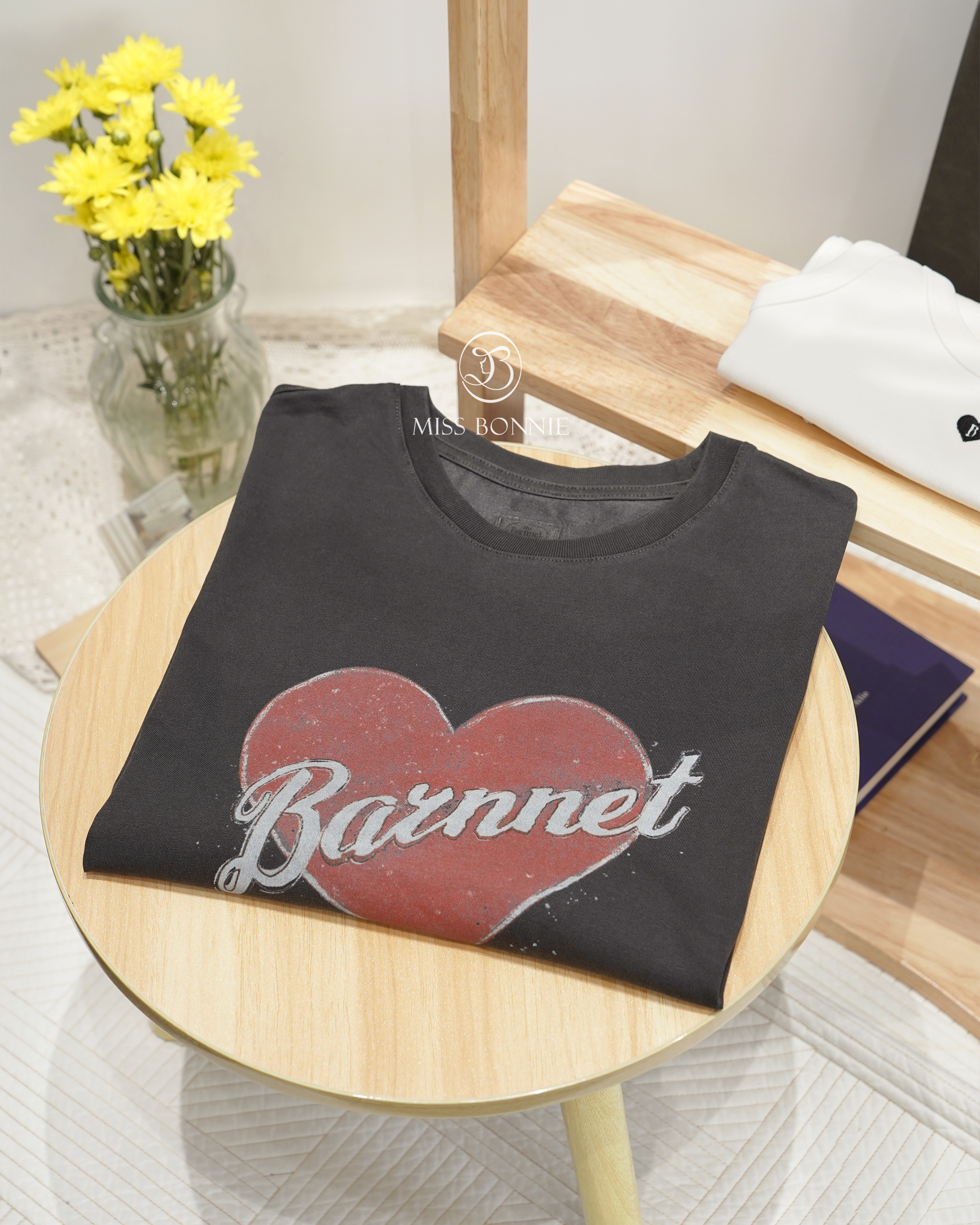 The Barnnet愛心LOGO短袖T