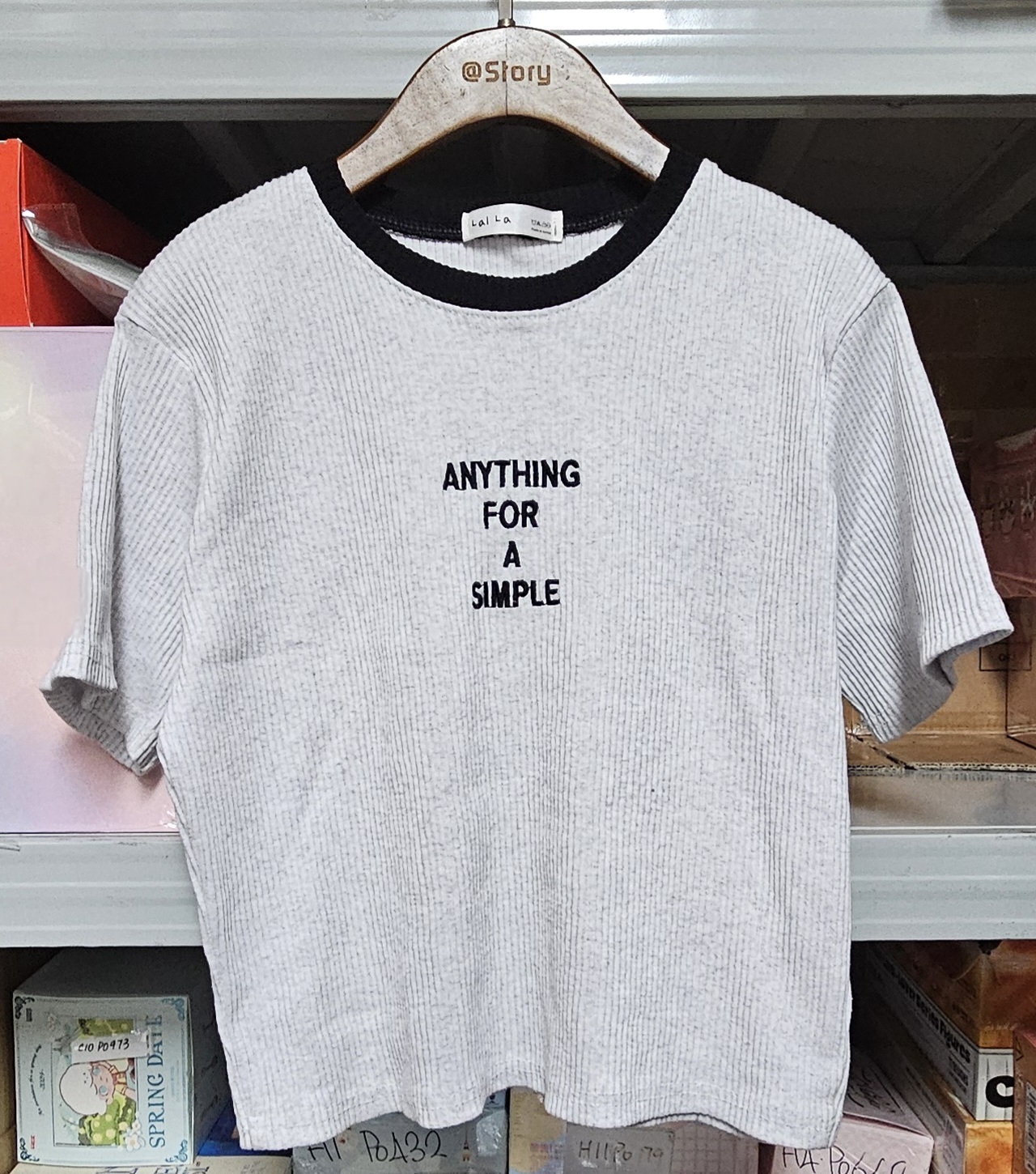 KR 韓國坑紋銹字 T-SHIRT ，清貨價貨品，不設退換(K3 F608)