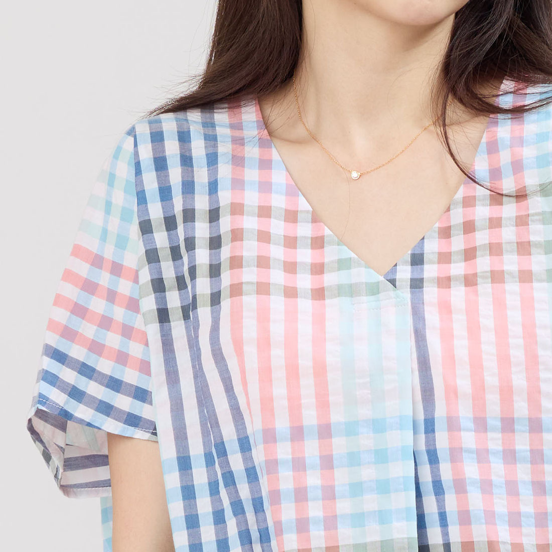 Vicky夏日V領棉質寬上衣/彩格