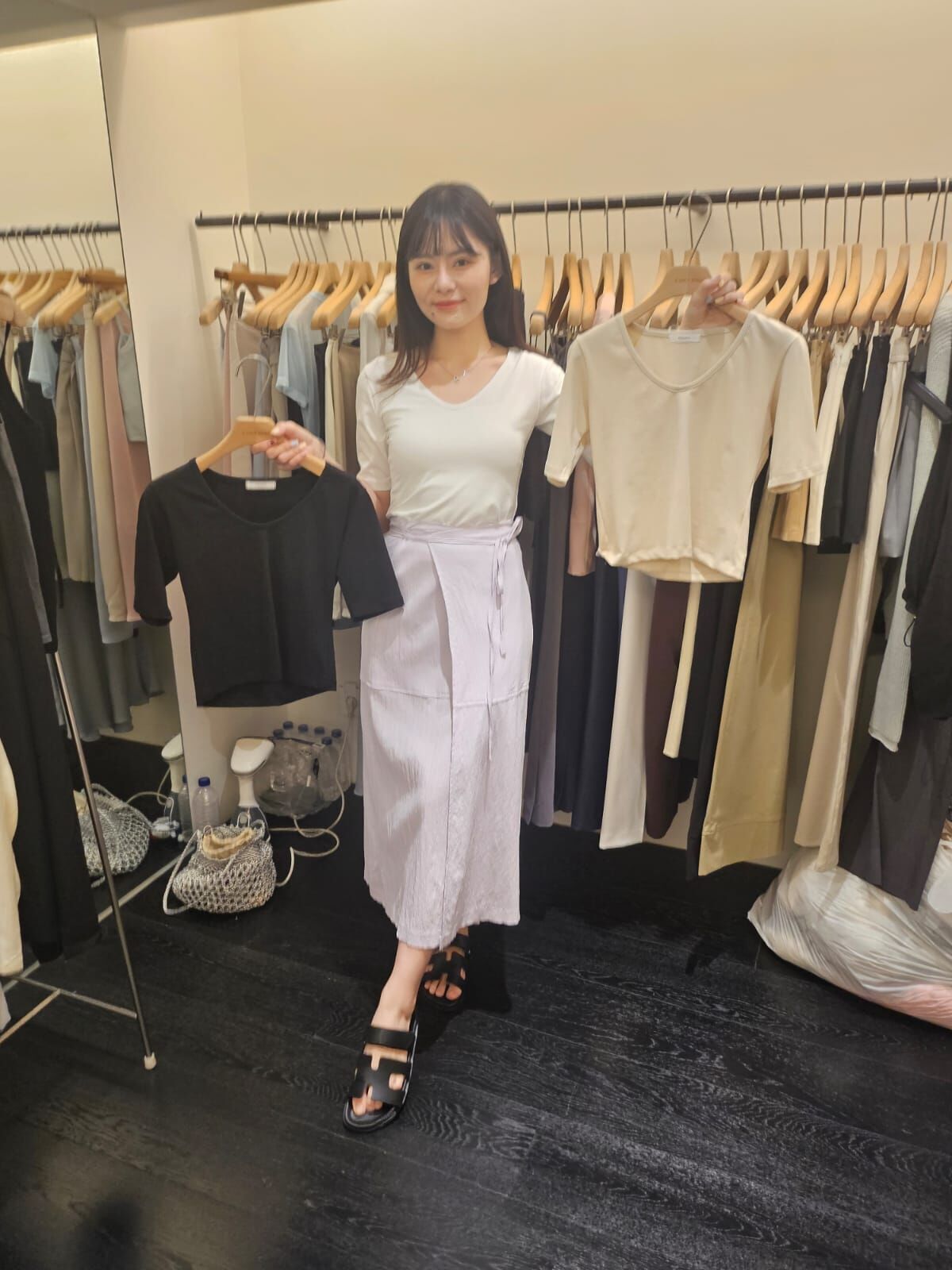 OB4541 彈性大V領百搭上衣 *特價* (優惠碼同充值購物金不適用)