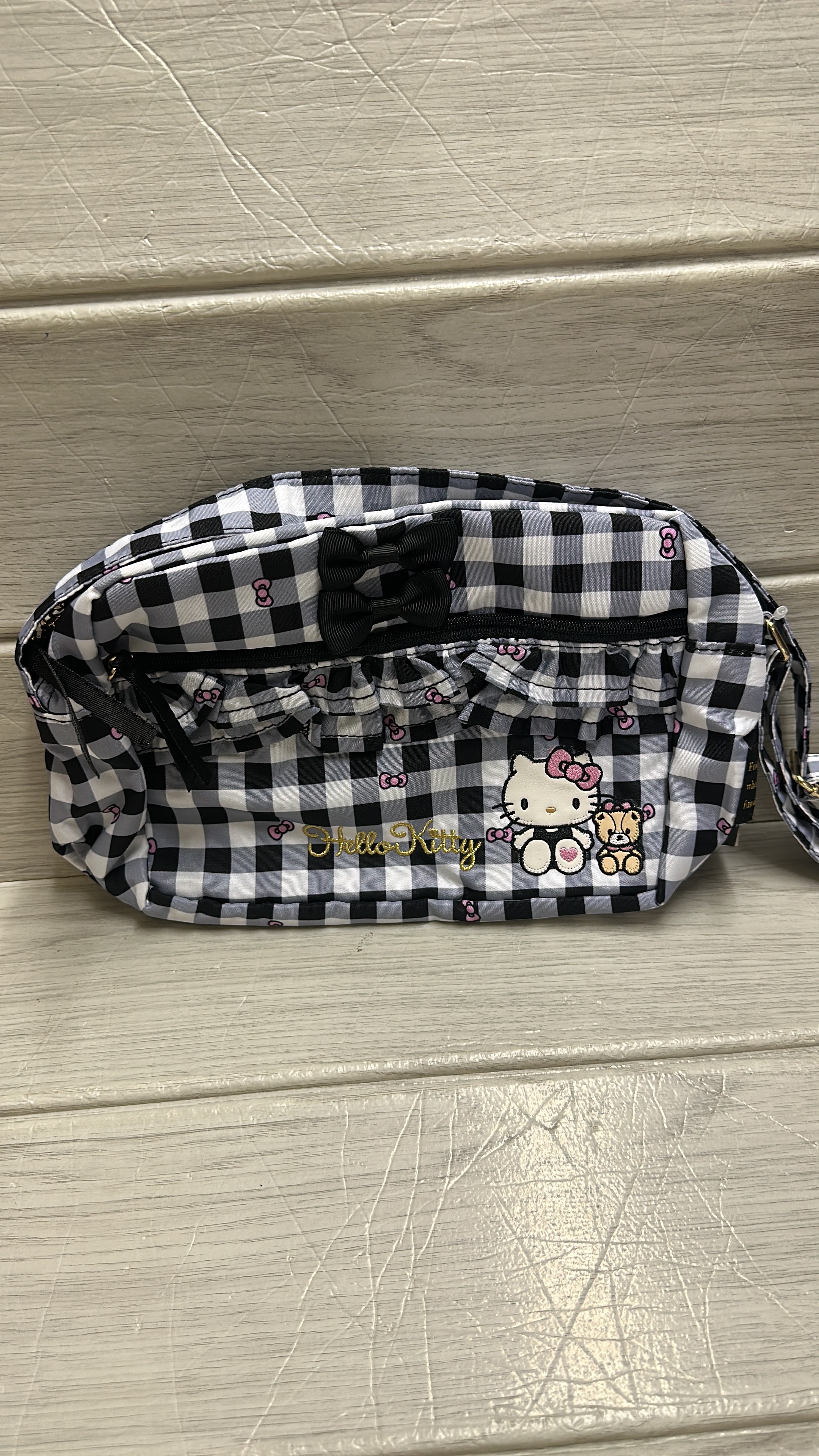 Hello kitty手袋