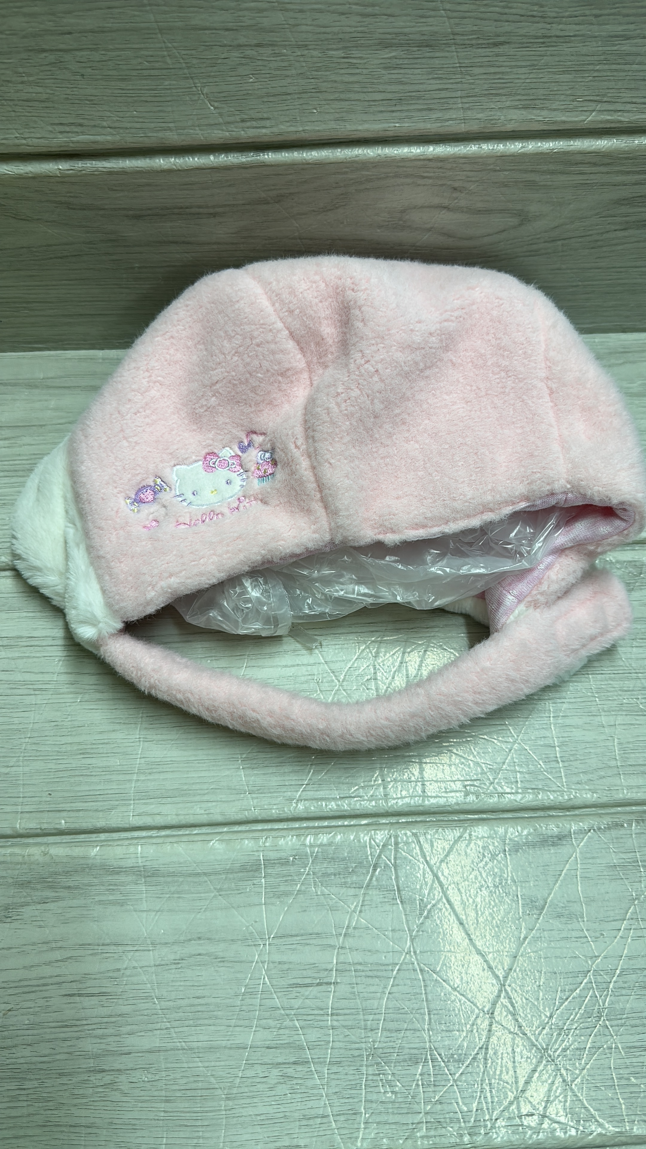 Hello kitty手袋