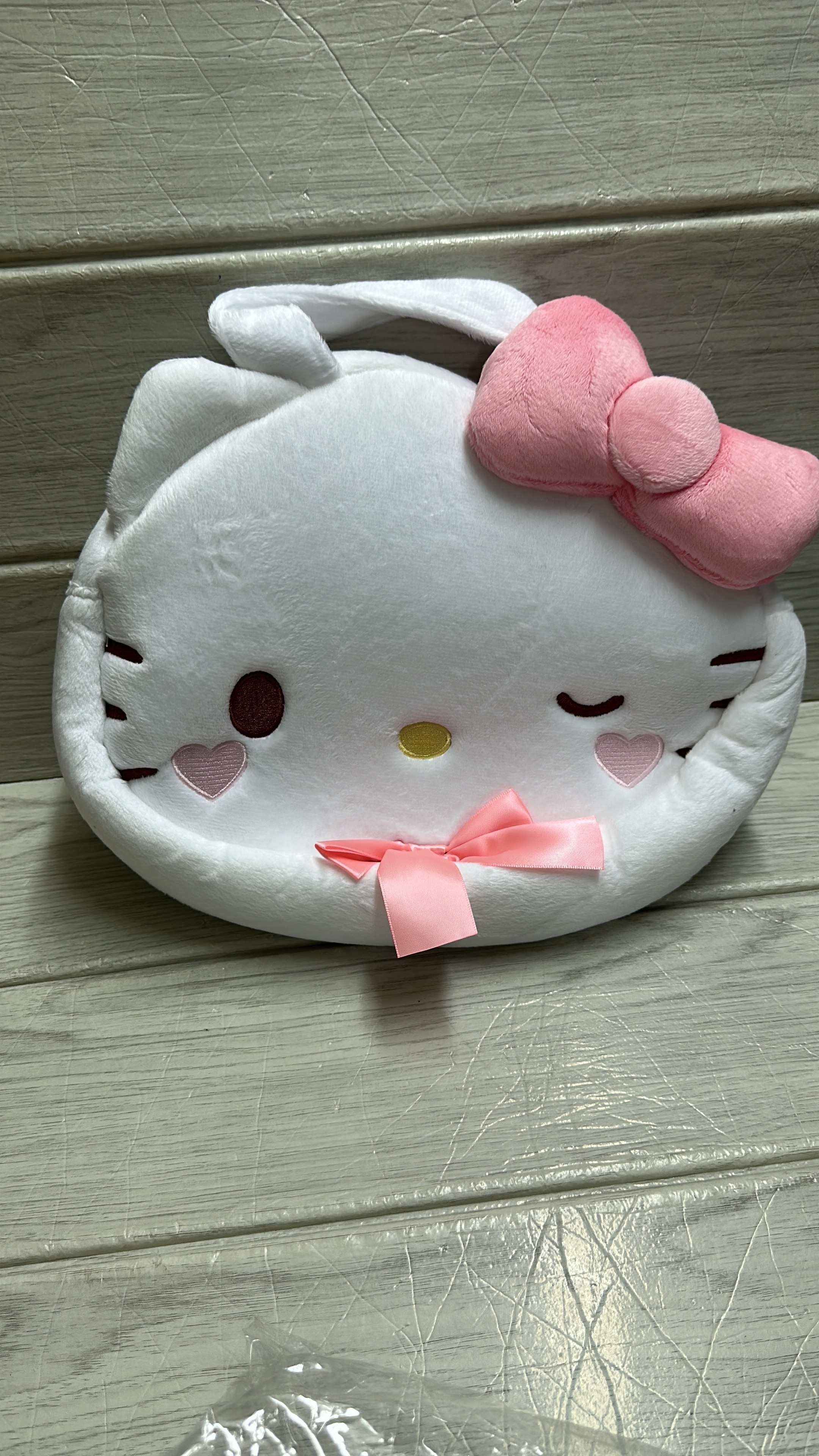 Hello kitty手袋
