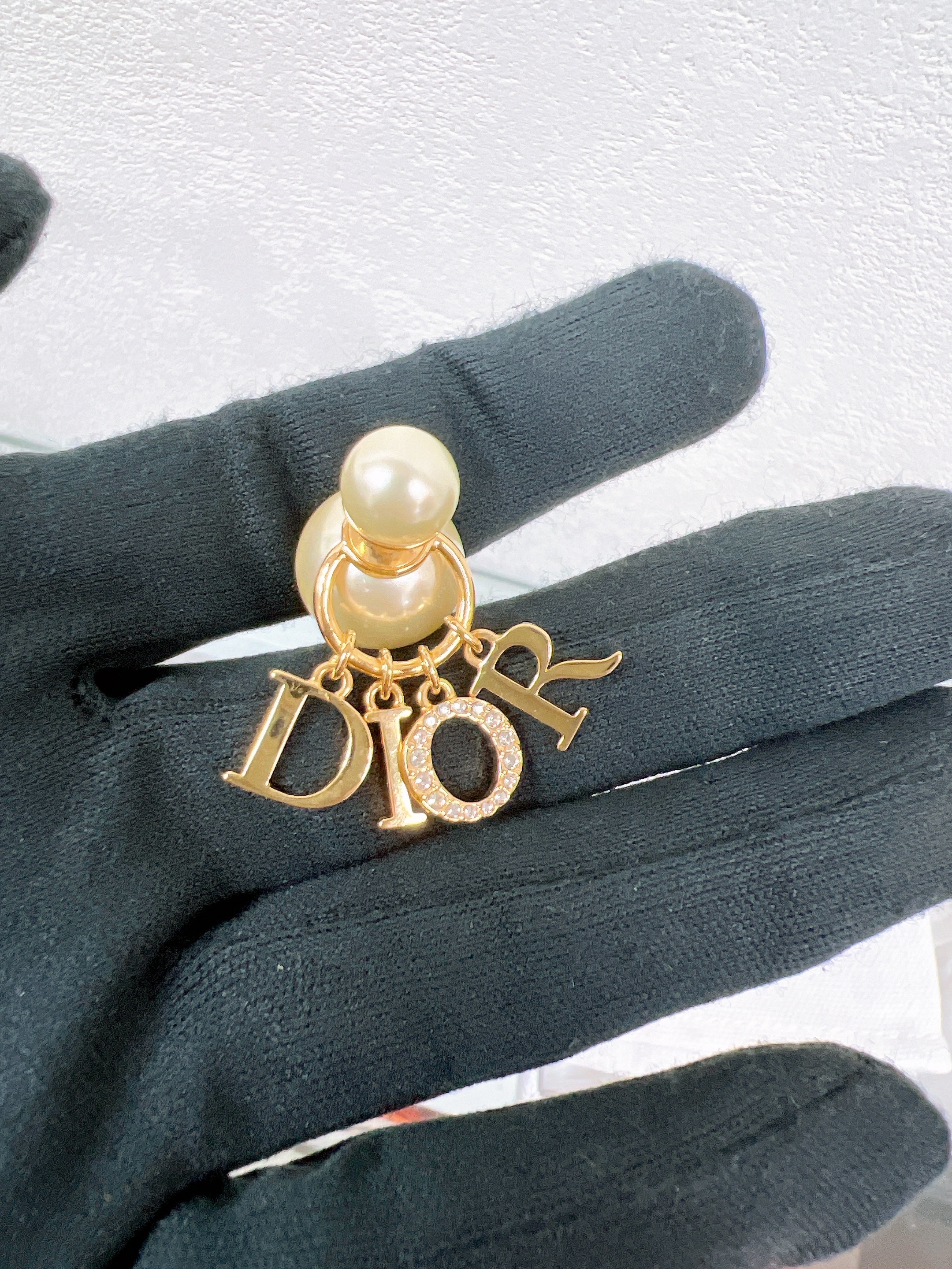 *Unused* Dior tribales logo pearl earrings