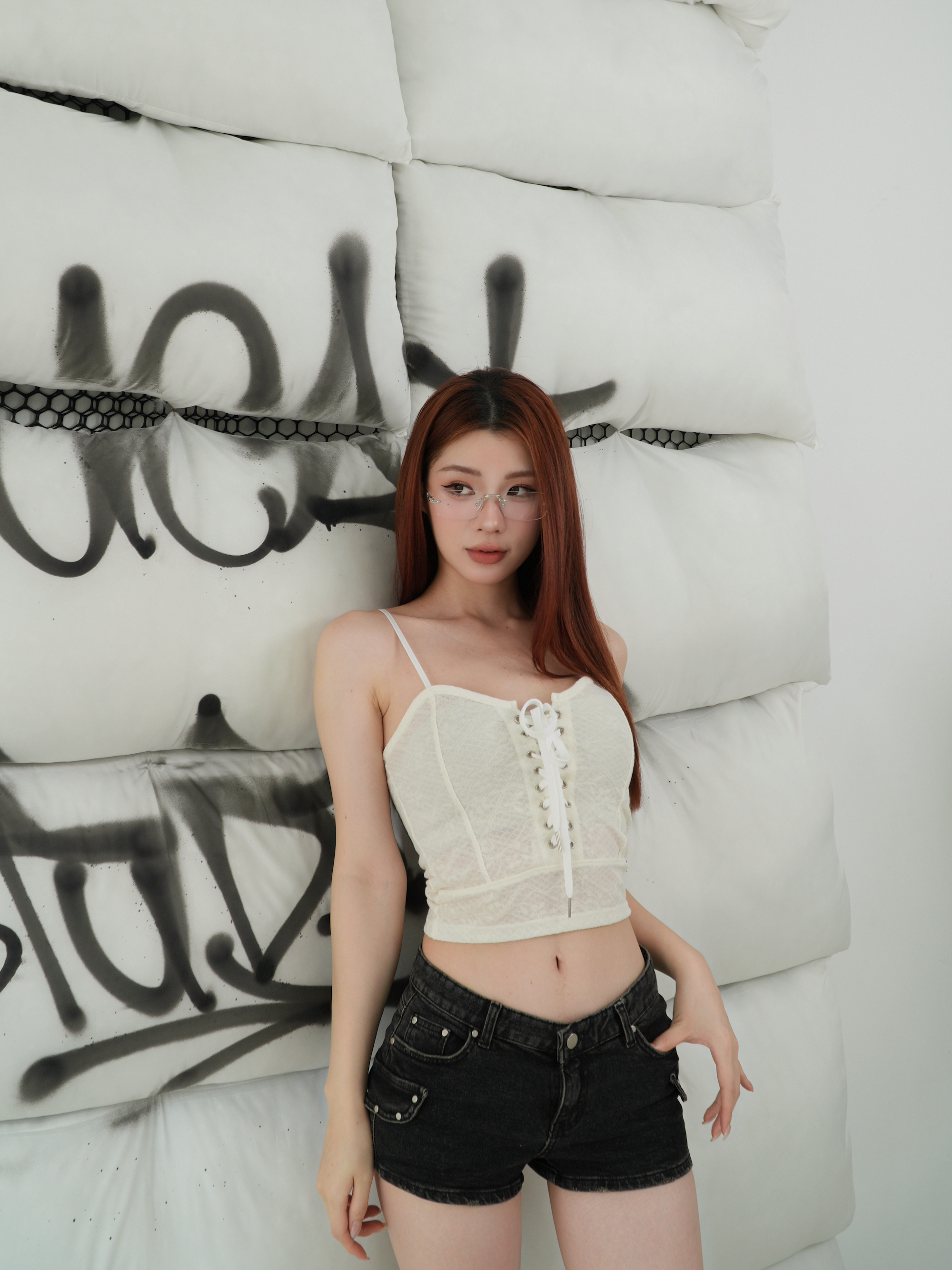 綁帶蕾絲拼接背心