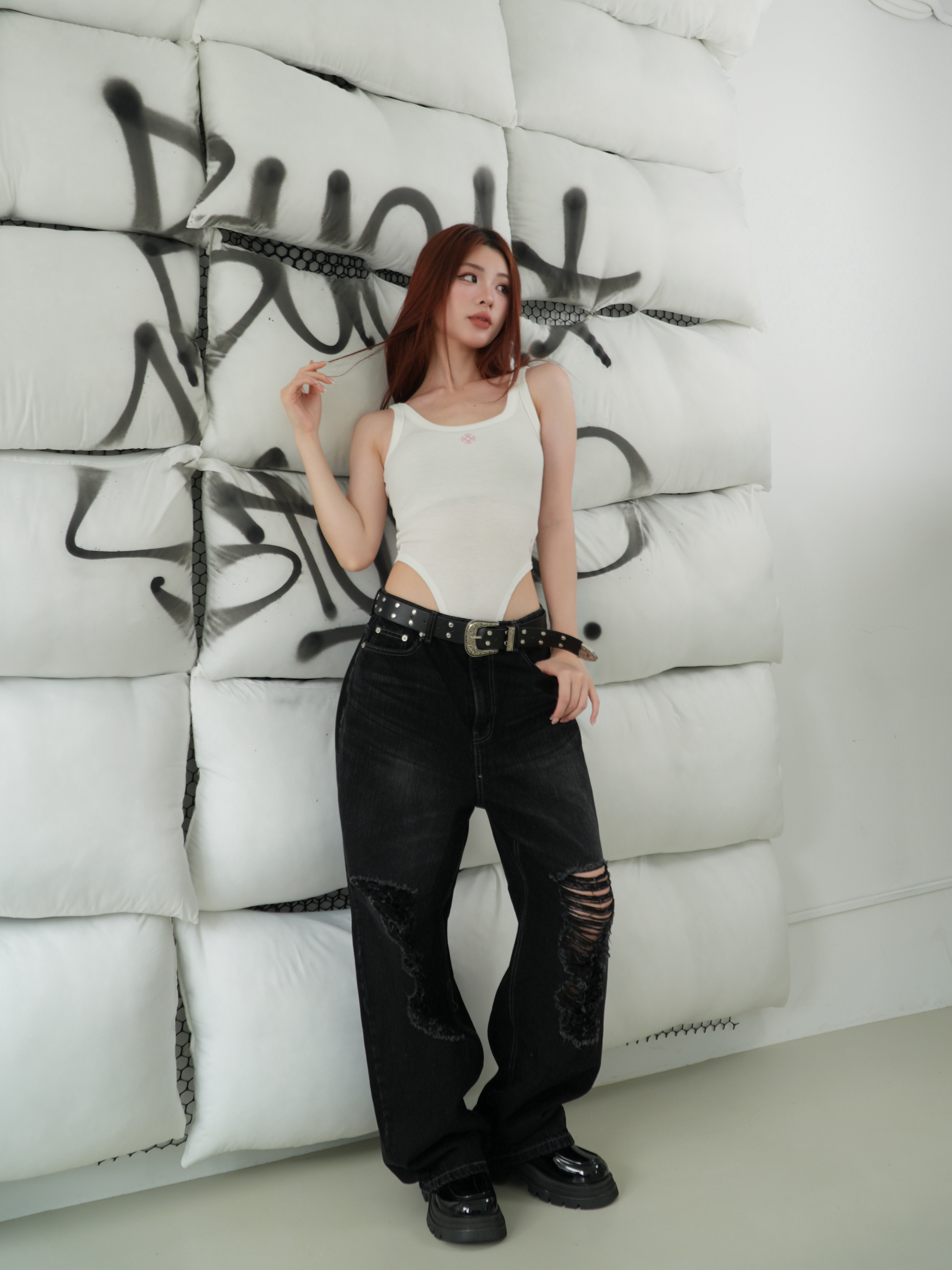 暗黑拼標刷破褲