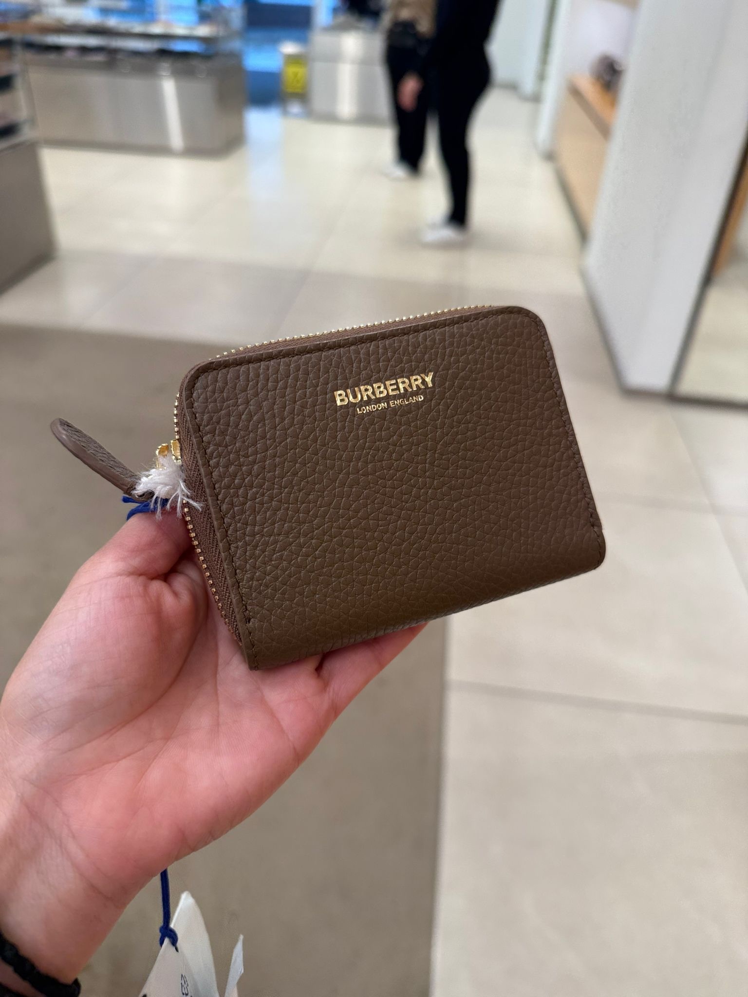 Burberry Zip around Grainy Wallet 2 colors