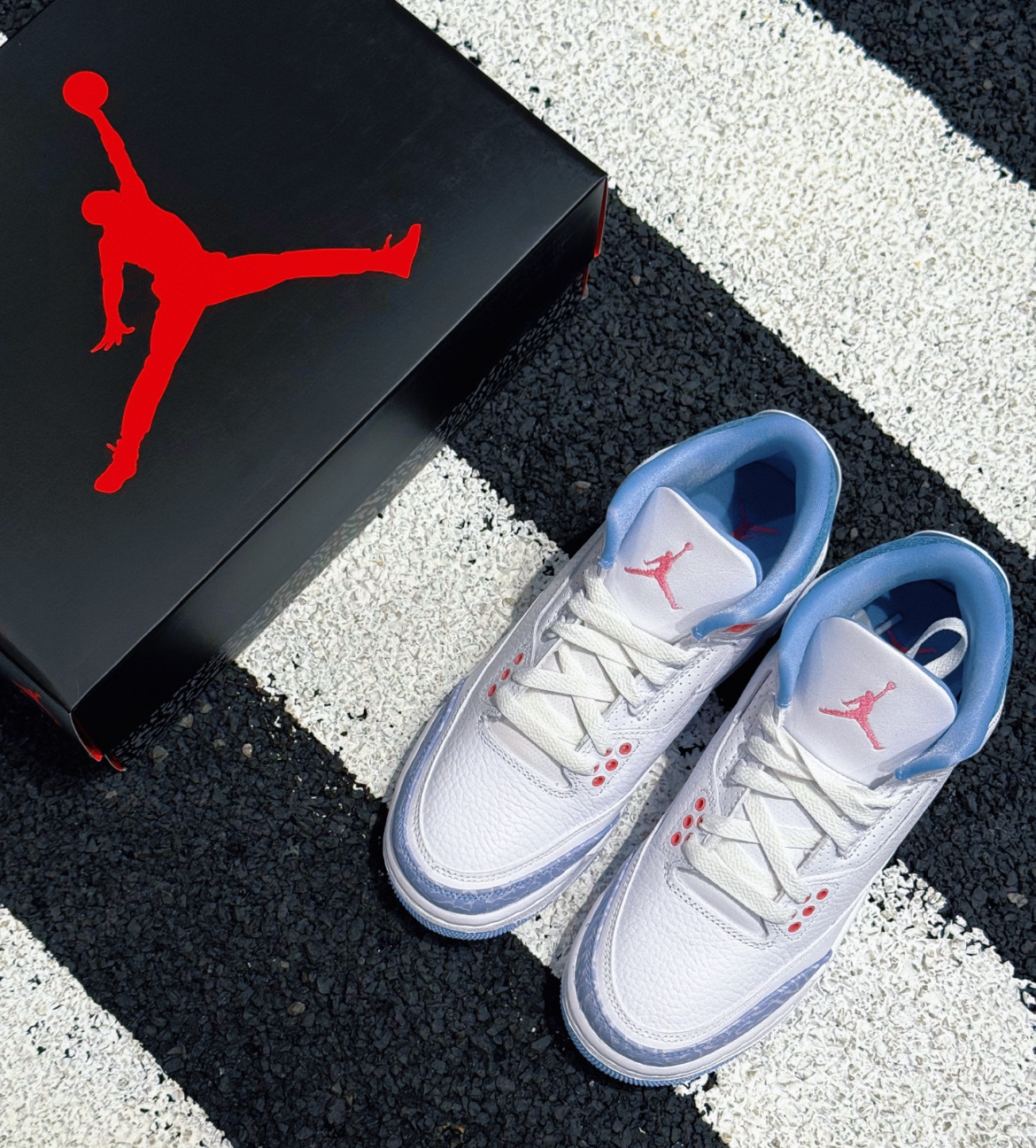 大童鞋 女生尺寸 NIKE AIR JORDAN 3 RETRO GS 牛仔藍白 爆裂紋 氣墊 皮革 緩震 籃球鞋【HQ0784-101】AJ3