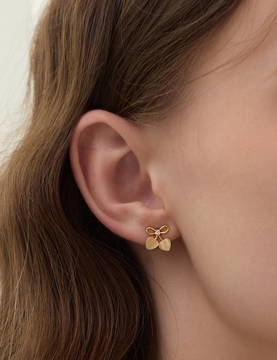 【925純銀】蝴蝶結櫻桃鑽。針式耳環