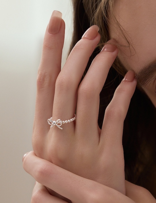 【925純銀】蝴蝶結珍珠彈性繩戒指
