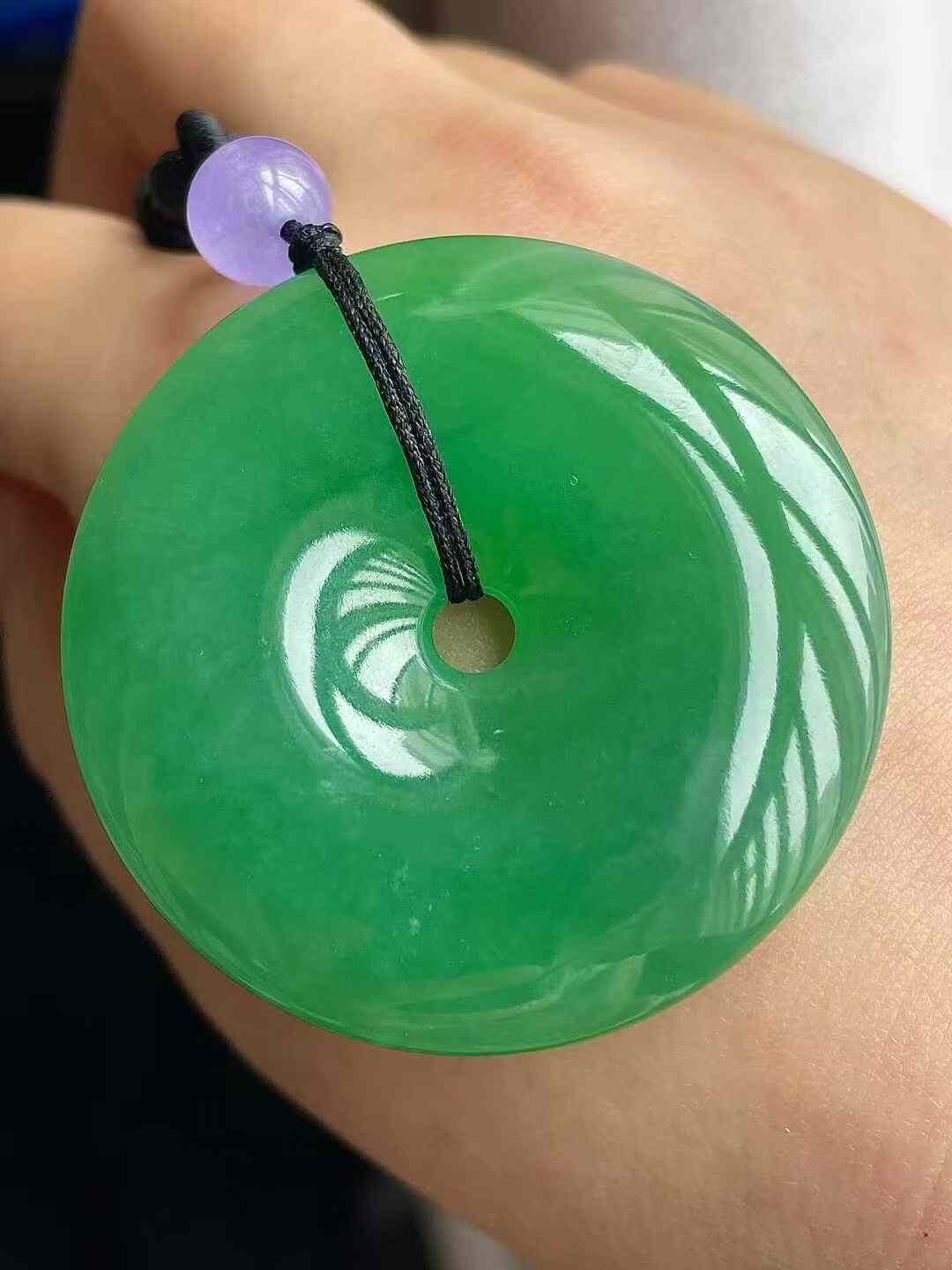 7125516 翡翠冰種陽綠平安扣吊墜 (43.3mm直徑)