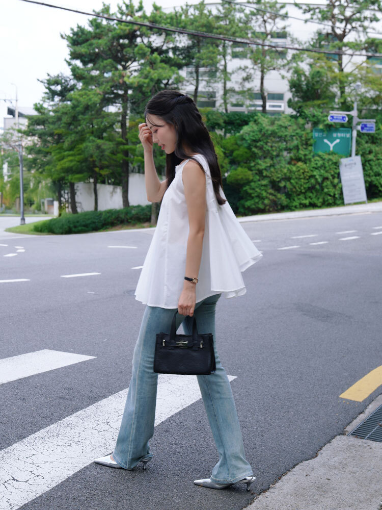 OH!HER 純色不規則壓褶無袖上衣