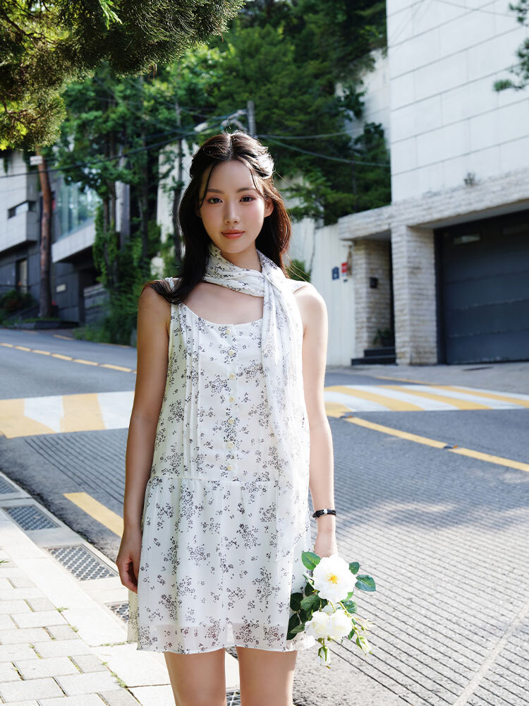 SALE800 OH!HER 碎花雪紡短洋裝（附裙罩）