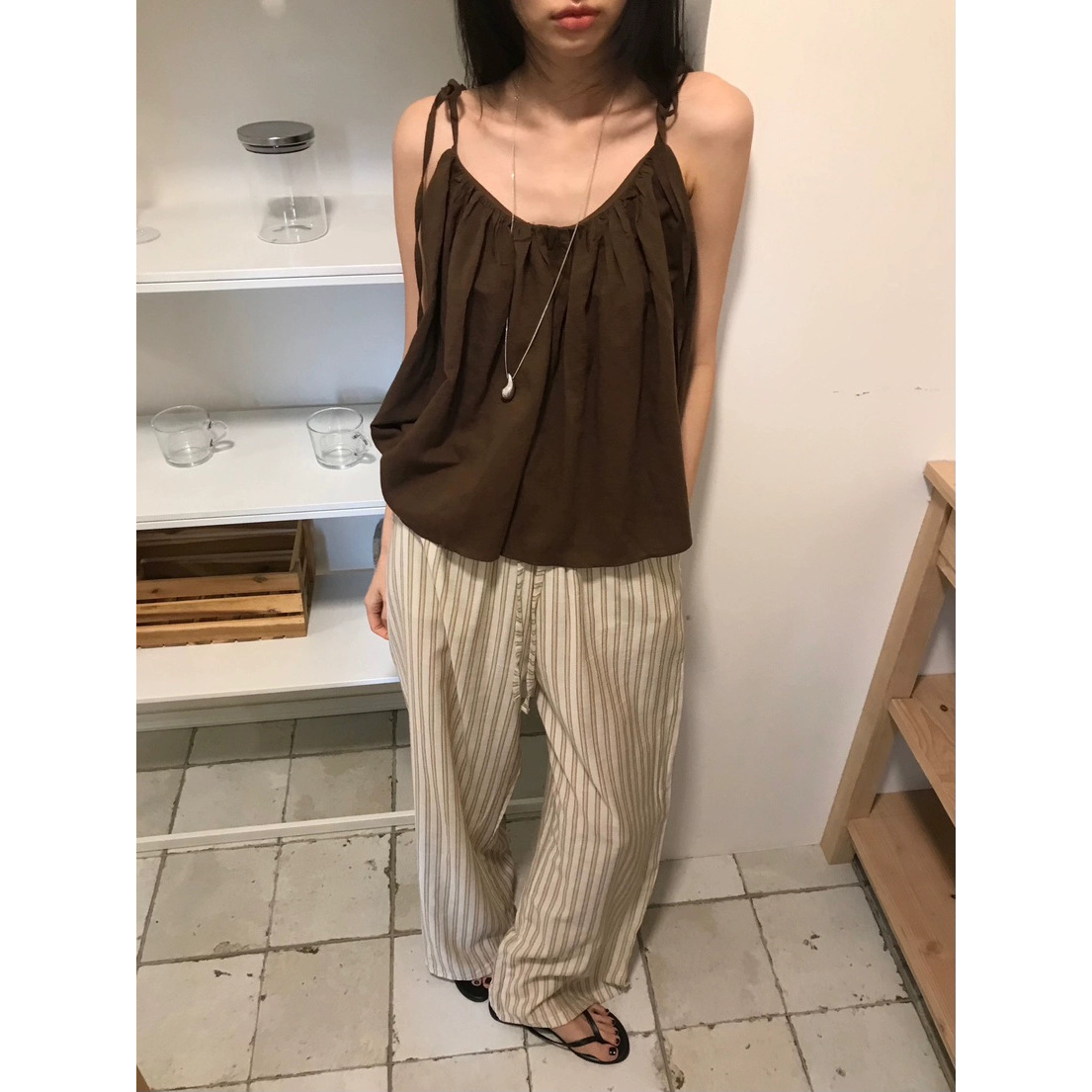 7W21 日系寬鬆直紋綁帶長褲 一色