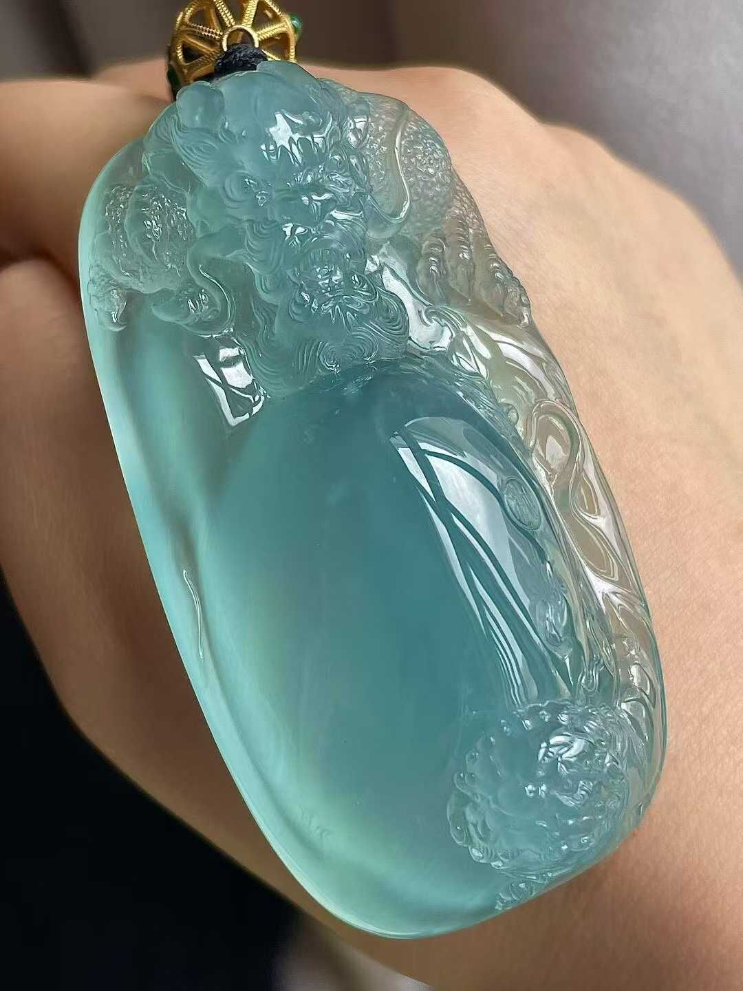 7125520 翡翠高冰天空藍龍牌吊墜