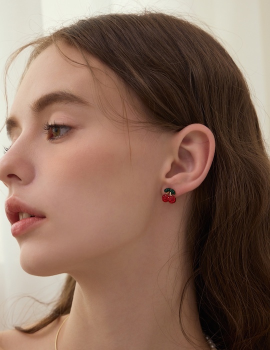 【鈦鋼】櫻桃閃耀鑽飾。針式耳環