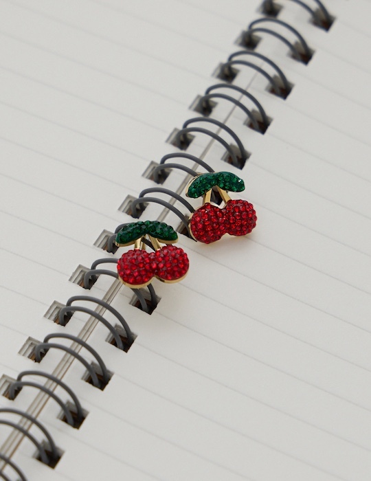 【鈦鋼】櫻桃閃耀鑽飾。針式耳環