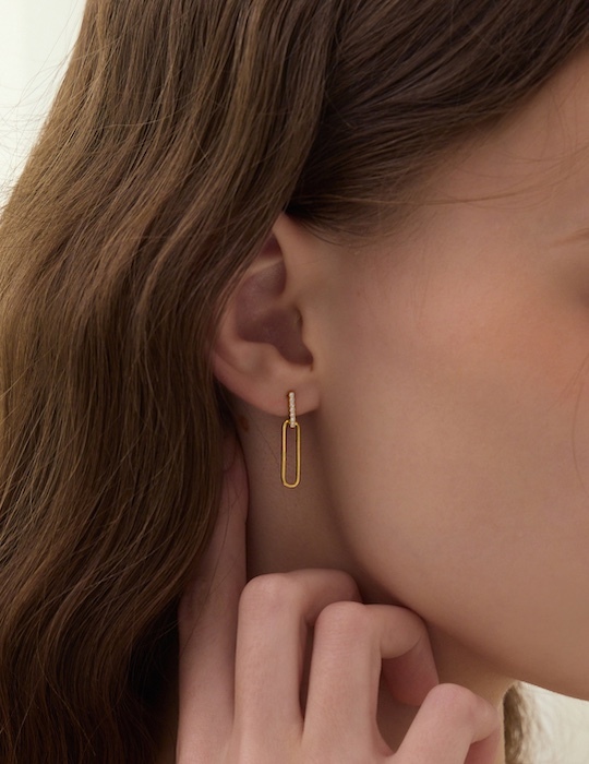 【925純銀】排線條幾何排鑽。針式耳環(金)