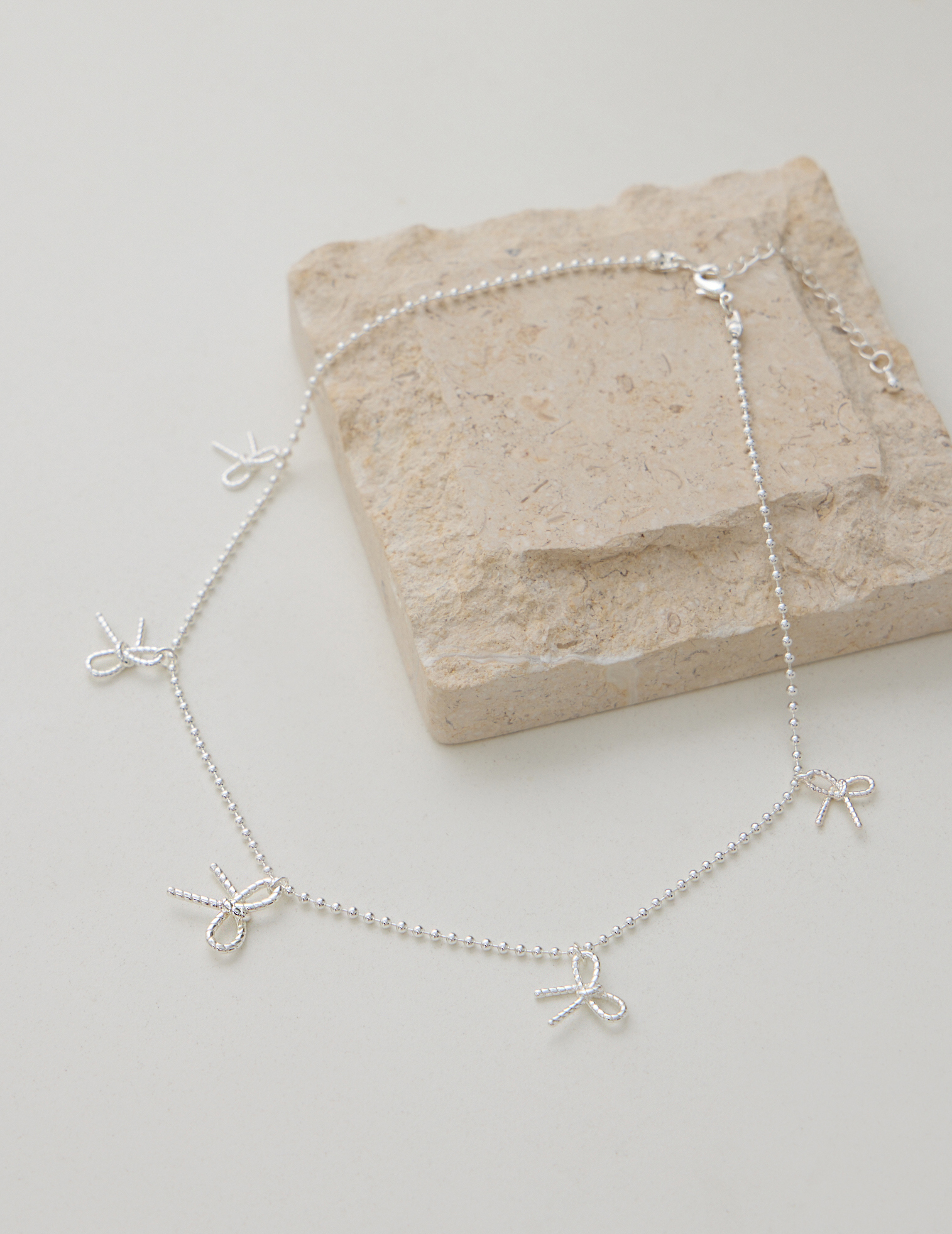 銀珠甜系蝴蝶結項鍊